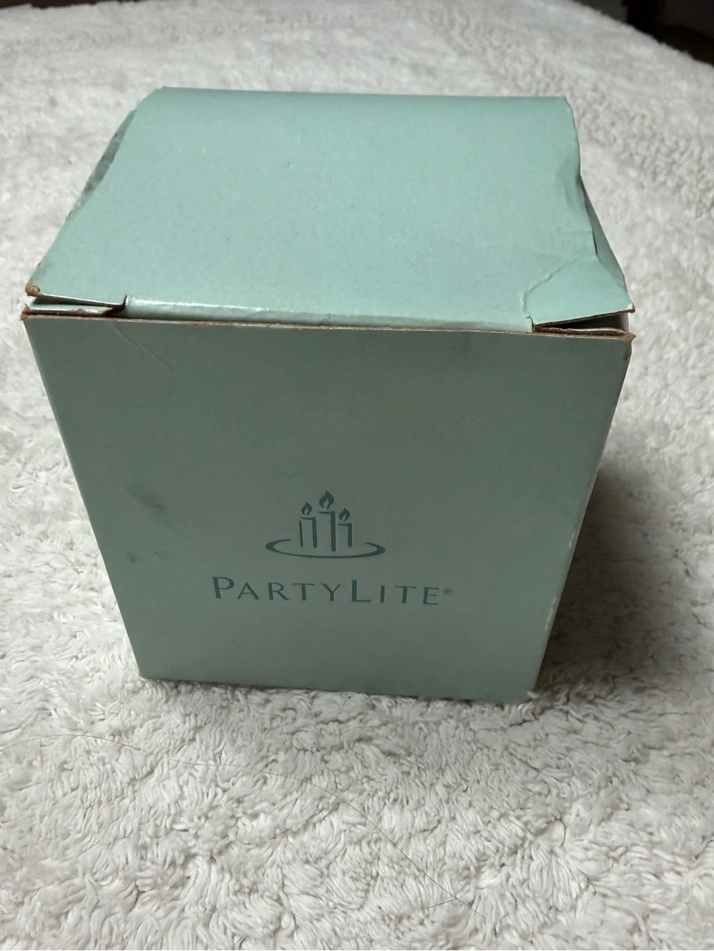 NWT Partylite 3” x 3” Scalloped Pillar Candle in “Strawberry Fields”